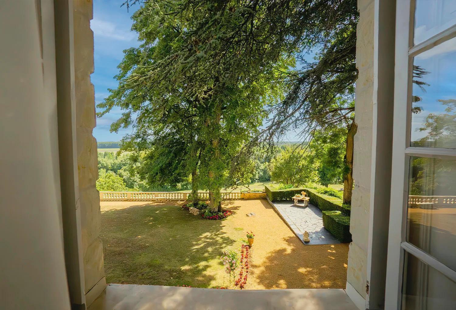 Château De Noirieux Briollay Exterior foto